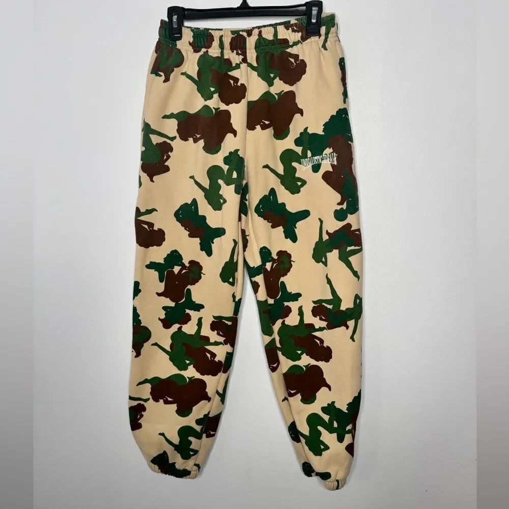 unrealistic ideas camo pants size medium